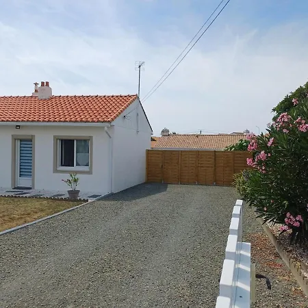 Дом отдыха Maison 2 Sur Terrain Clos Proche Сент-Илер-де-Рье