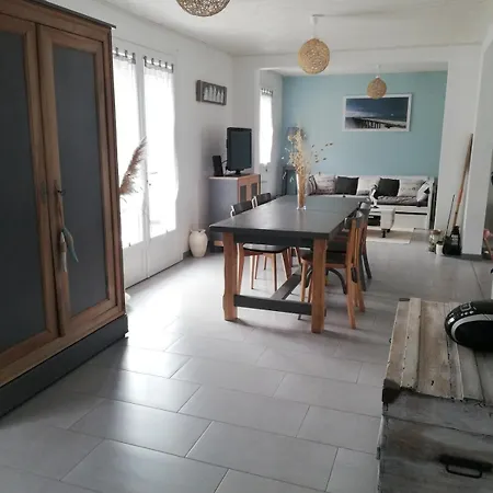 Maison 2 Sur Terrain Clos Proche Дом отдыха Сент-Илер-де-Рье