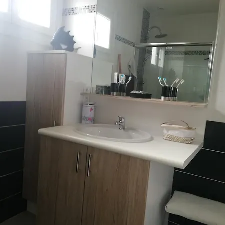 Maison 2 Sur Terrain Clos Proche *