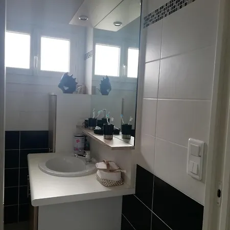 Maison 2 Sur Terrain Clos Proche Casa de Férias *